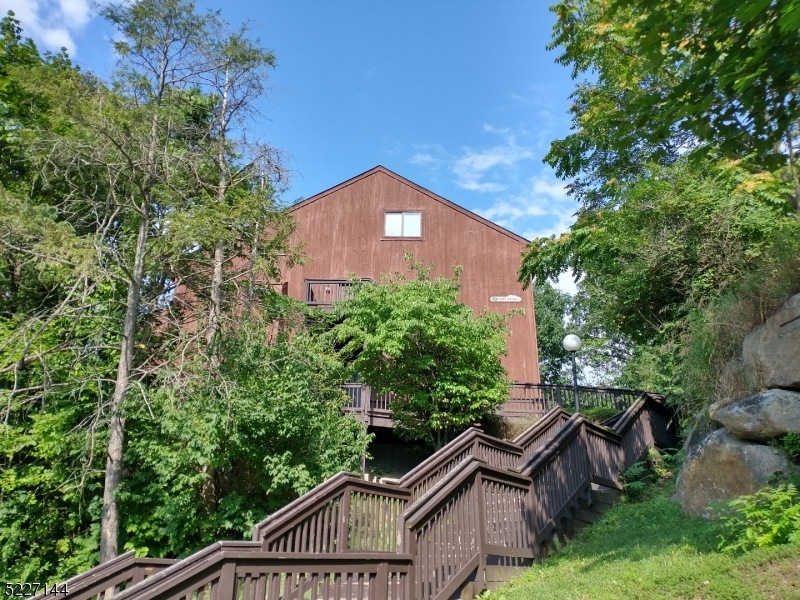 2 Port Royal Dr unit 4, Vernon, NJ 07462 - photo 1