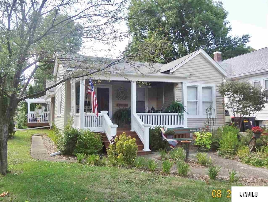 123 N Union St, Lincoln, IL 62656 - photo 1