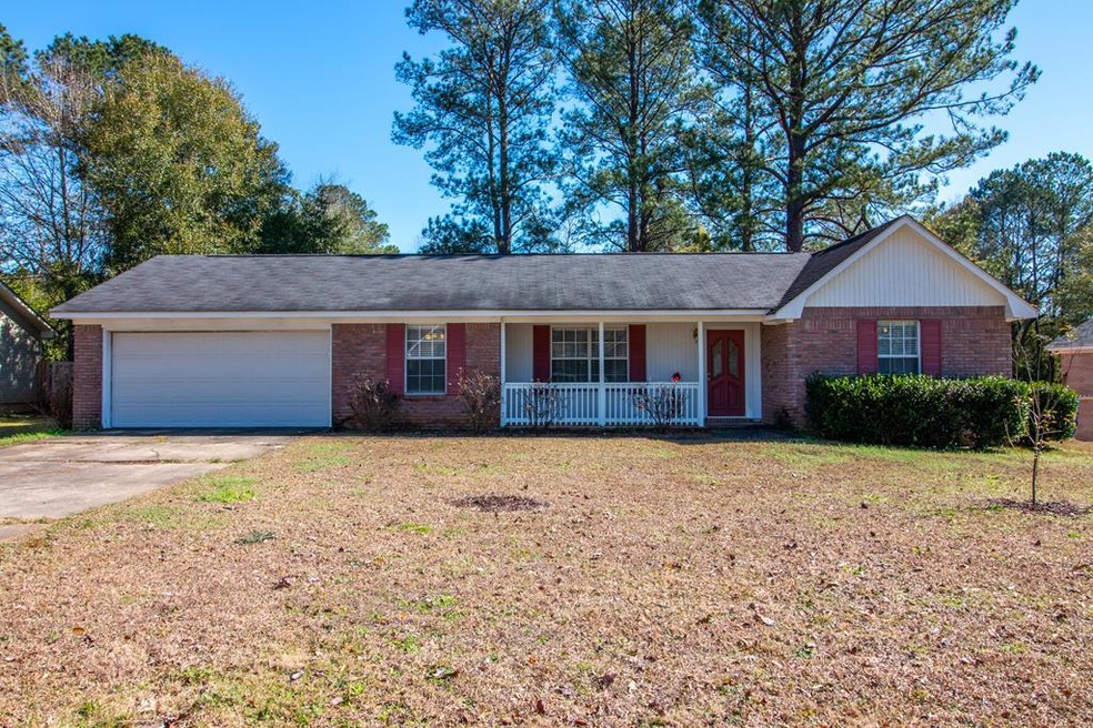 106 Tazewell Ct, Dothan, AL 36305 - photo 1