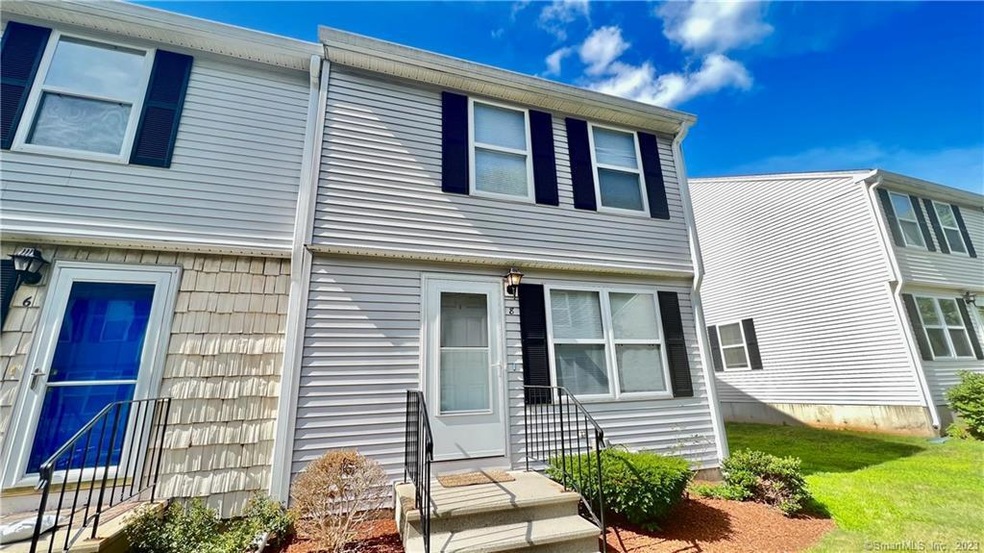 8 Periwinkle Ln unit 8, Glastonbury, CT 06033 - photo 1