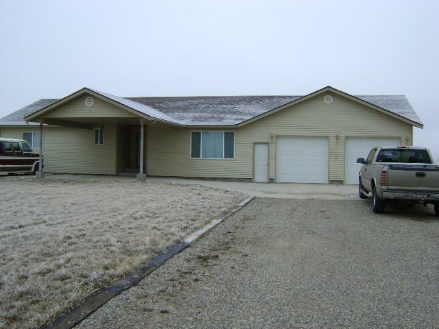 226 N 1000 W, Blackfoot, ID 83221 - photo 1
