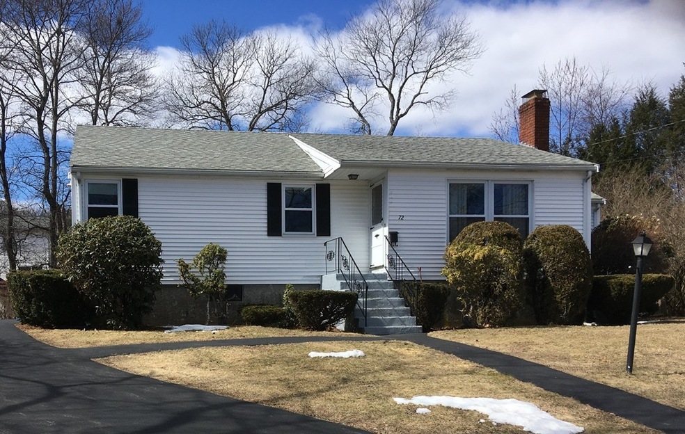 72 Thayer Cir, Randolph, MA 02368 - photo 1