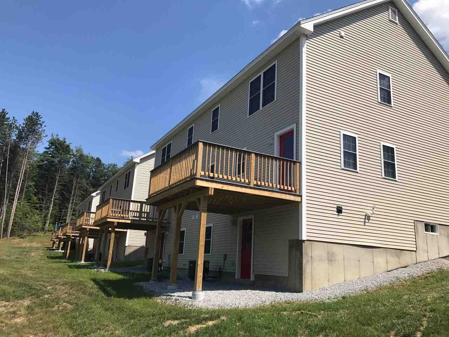 4 Red Oak Way unit B, Boscawen, NH 03303 - photo 1