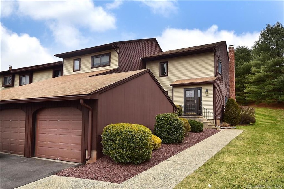 1306 Summer Hill Dr, South Windsor, CT 06074 - photo 1