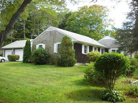 46 Keene St, Buzzards Bay, MA 02532 - photo 1