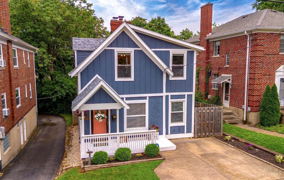 For Sale $299,900 • Co-Listing Agent
