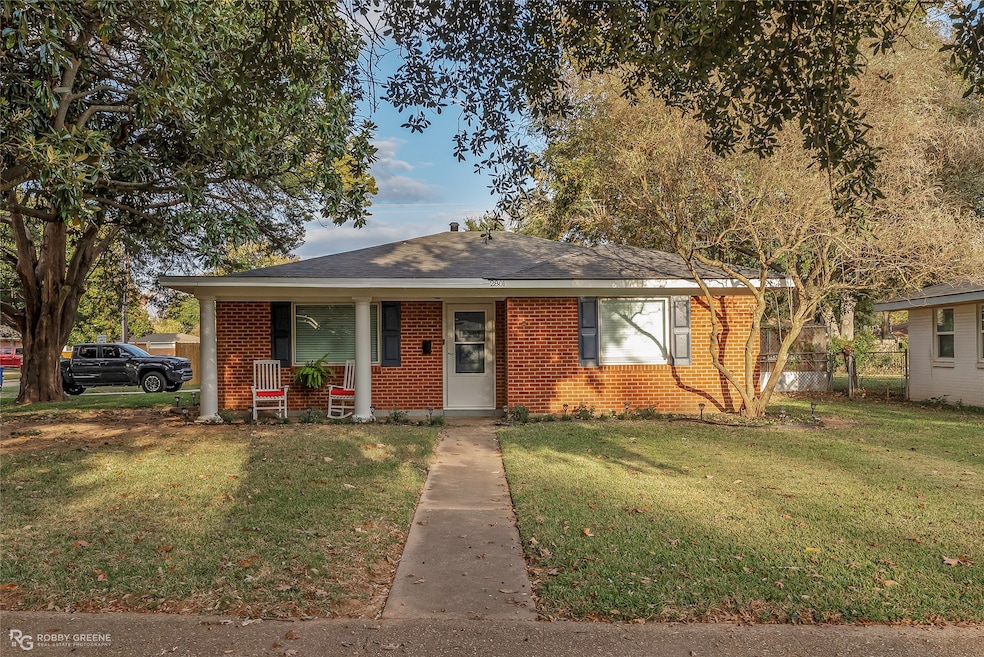 2801 E Cavett Dr, Shreveport, LA 71104 - photo 1