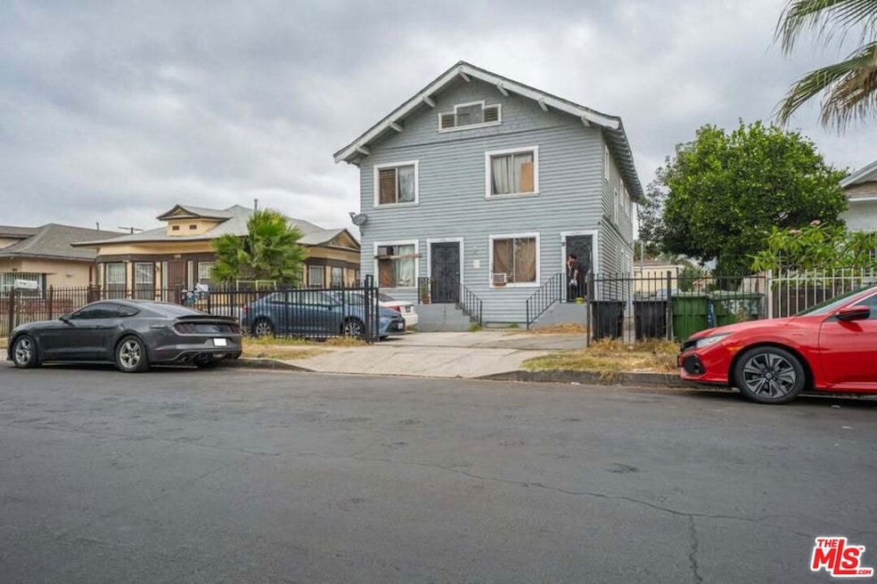 433 E 41st Place unit 433, Los Angeles, CA 90011 - photo 1