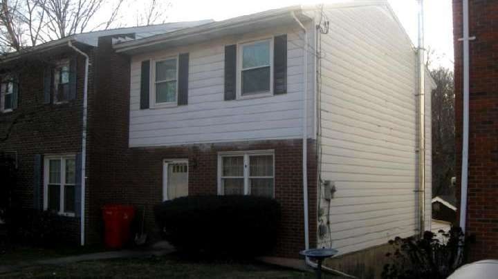 593 Manatawny St, Pottstown, PA 19464 - photo 1