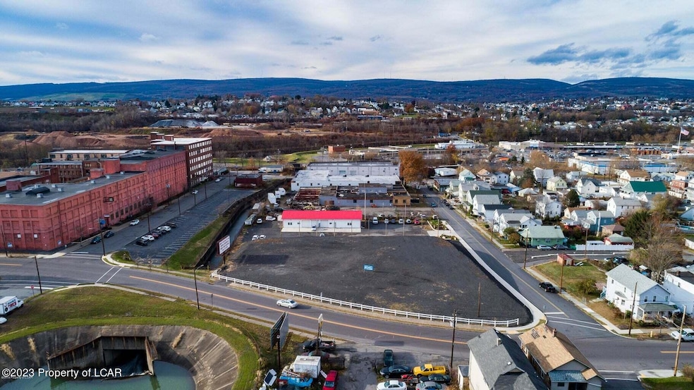 Cedar Ave Lot