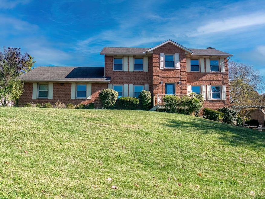 2 Hidden Hills Ct, Fairfield, OH 45014 - photo 1