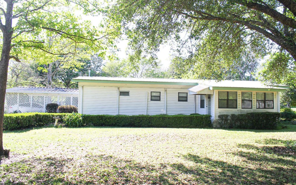 469 NE County Road 255, Lee, FL 32059 For Sale