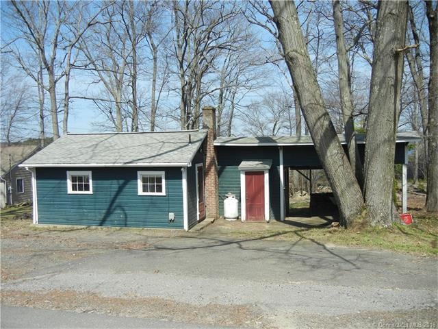11 W Lake Rd, Middlebury, CT 06762 - photo 1