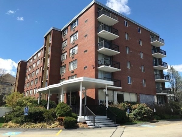 Hammond Park Condominiums unit 108, Chestnut Hill, MA 02467 - photo 1