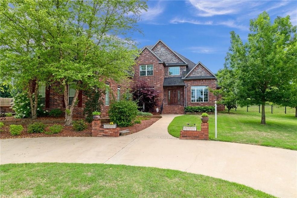 3203 Thornbury Dr, Springdale, AR 72764 - photo 1