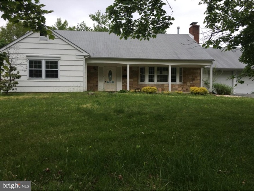 118 Torrington Ln, Willingboro, NJ 08046 - photo 1