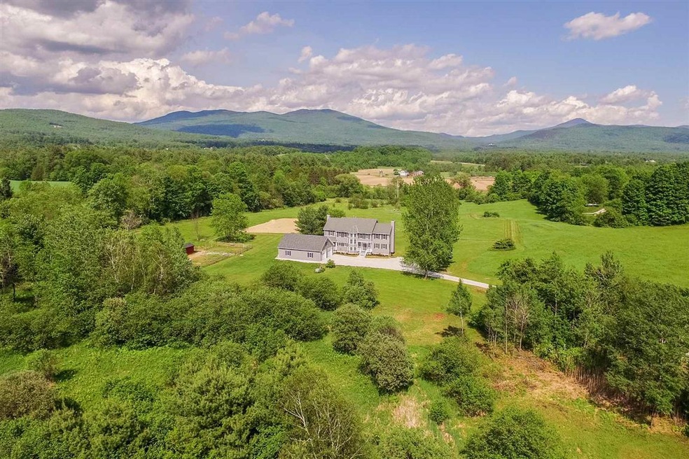 1068 N Grove St, Rutland, VT 05701 - photo 1