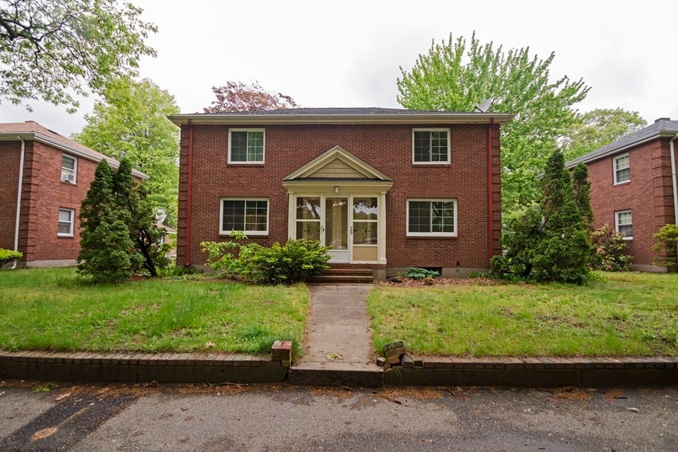 769 Vfw Pkwy unit Right, West Roxbury, MA 02132 - photo 1