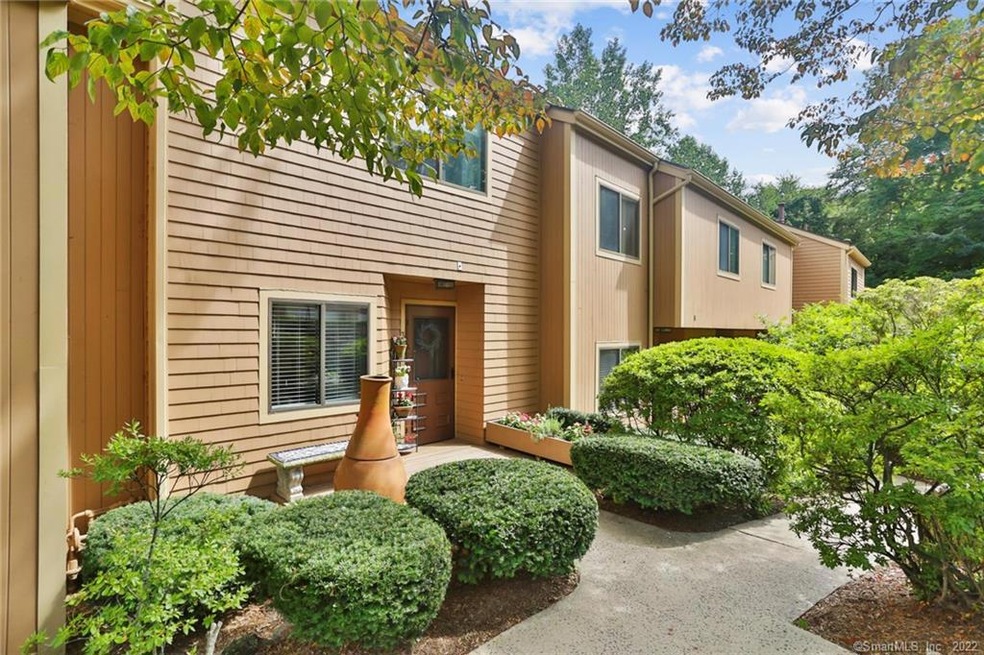 302 River W, Greenwich, CT 06831 - photo 1