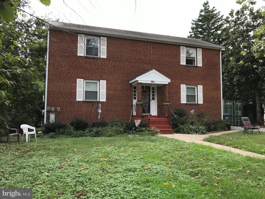 306 Montgomery St unit 1/2 APT 1, Laurel, MD 20707 - photo 1