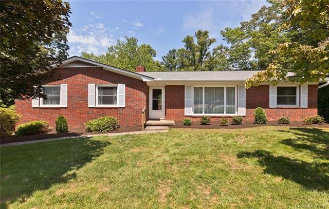 6 Holly Hill Ct, Asheville, NC 28806 - photo 1