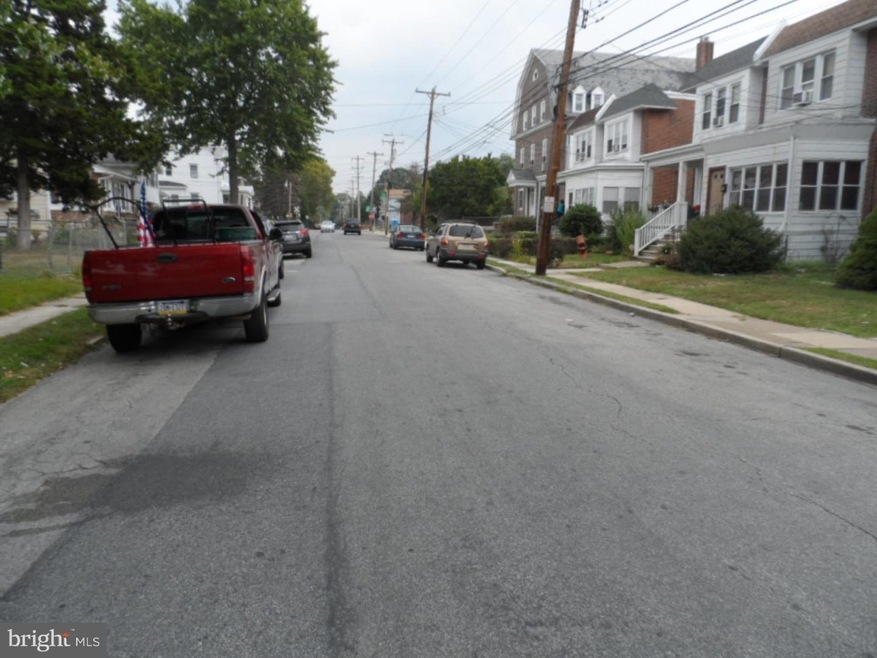 1027 Bartram Ave, Darby, PA 19023 - photo 1
