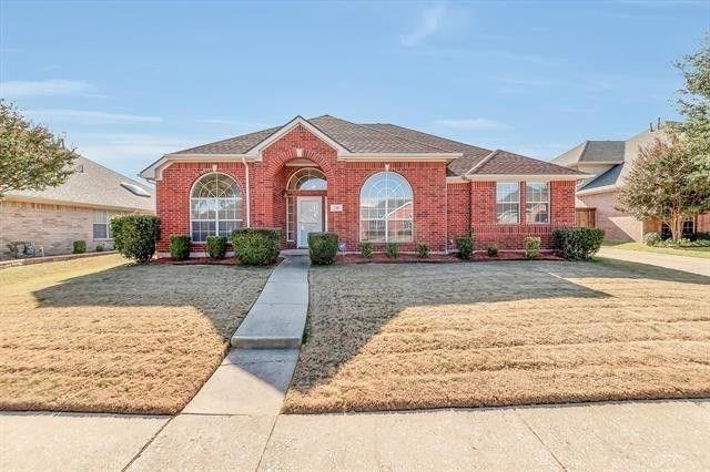 201 Elmcrest Dr, Murphy, TX 75094 - photo 1