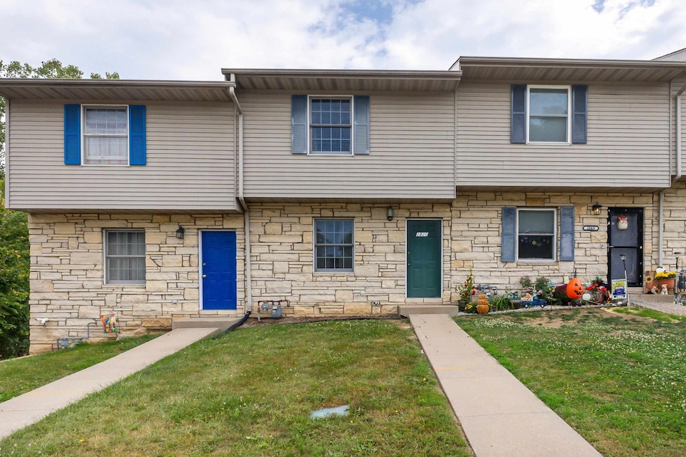 2820 John F. Kennedy Rd, Dubuque, IA 52002 - photo 1