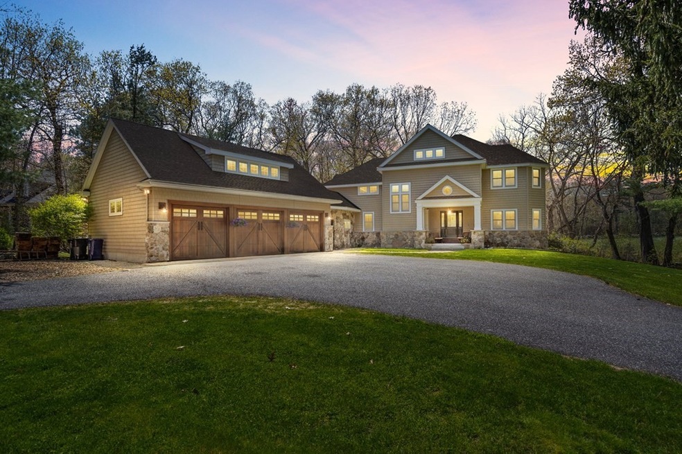 129 Totman Rd, Dracut, MA 01826 - photo 1