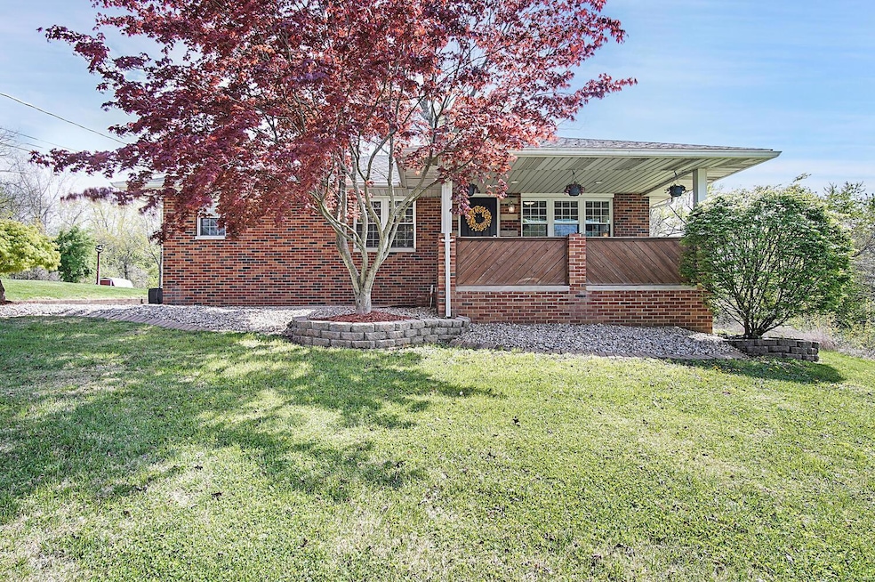 108 E Country Ln, Collinsville, IL 62234 - photo 1