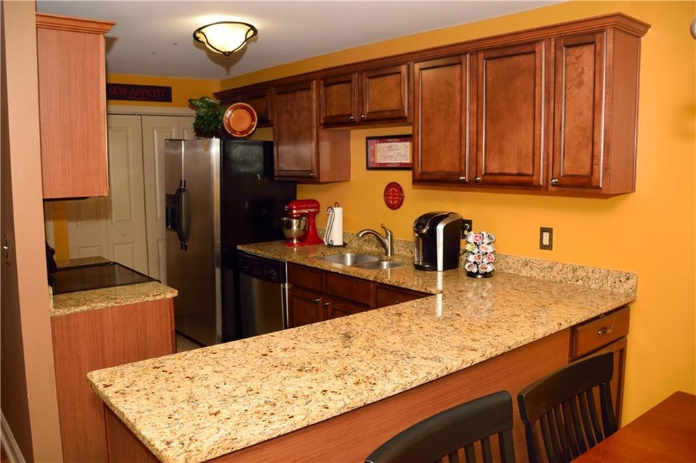 701 Madison Ln SE unit 701, Smyrna, GA 30080 - photo 1