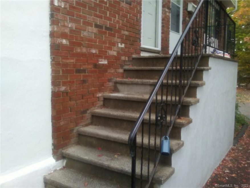 440 Courtland Ave unit 440, Stamford, CT 06906 - photo 1