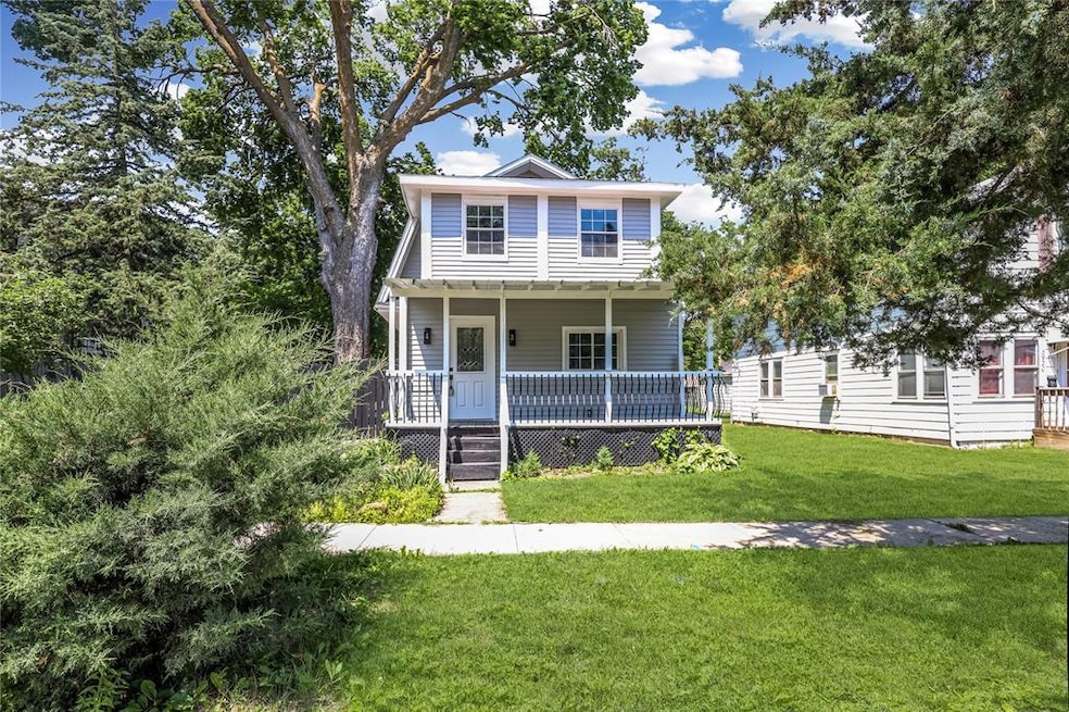 3918 10th St, Des Moines, IA 50313 - photo 1