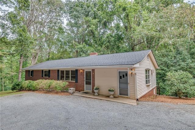 Convenient to the Town of Columbus on 2.8 acres