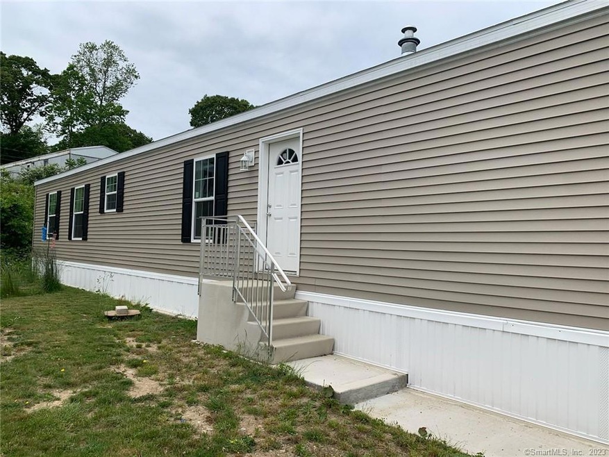 435 High St unit 6, Mystic, CT 06355 - photo 1