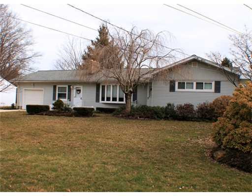 2923 Homestead Dr, Erie, PA 16506 - photo 1