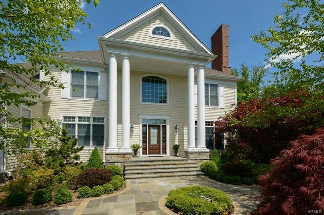 83 Deerfield Ln N, Pleasantville, NY 10570 - photo 1