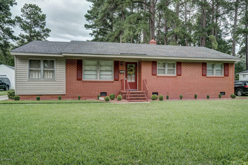 001-825CedarbrookDr-RockyMount-NC-small