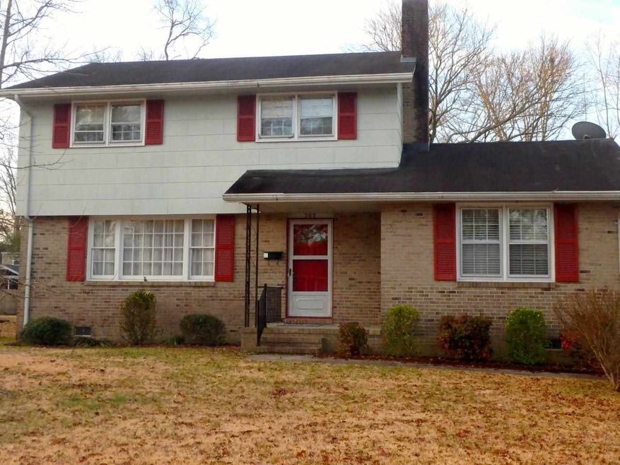 707 Doris Ave, Jacksonville, NC 28540 - photo 1