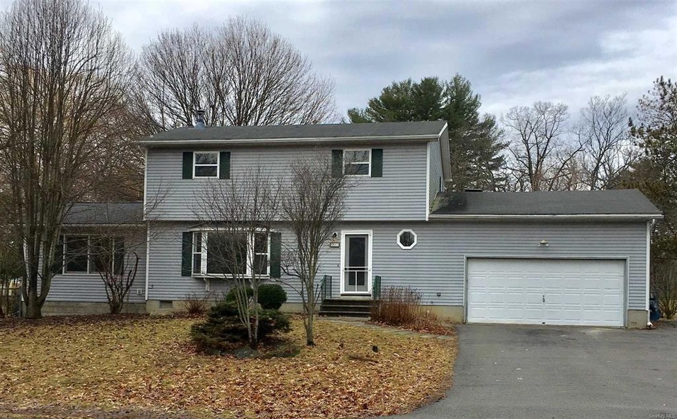 15 Greentree Rd, Tivoli, NY 12583 - photo 1