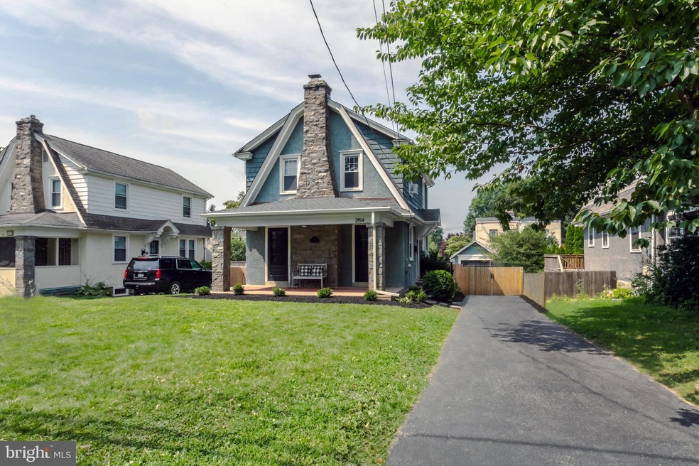 2154 E County Line Rd, Ardmore, PA 19003 - photo 1