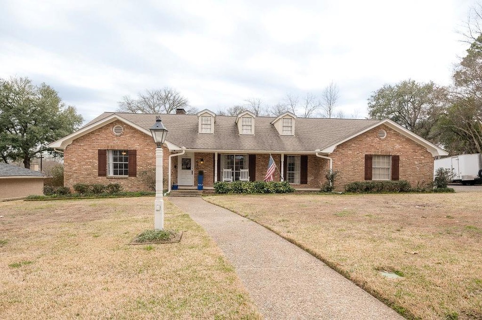 630 Windsor Place, Tyler, TX 75701 - photo 1