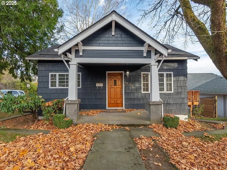9606 SW 41st Ave, Portland, OR 97219 - photo 1
