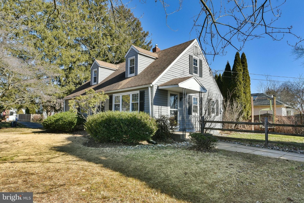 208 Cherry Ln, Ambler, PA 19002 - photo 1