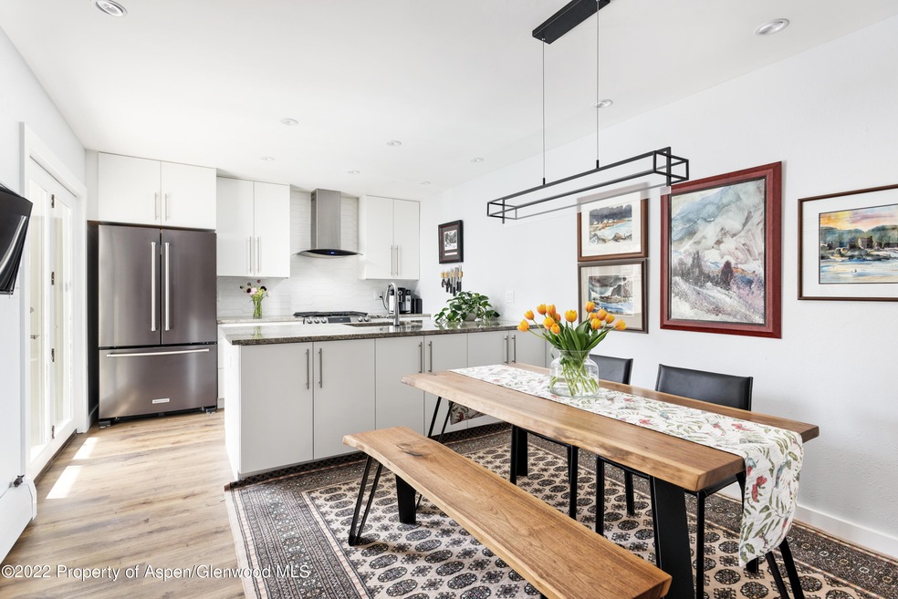 Kitchen/Dining