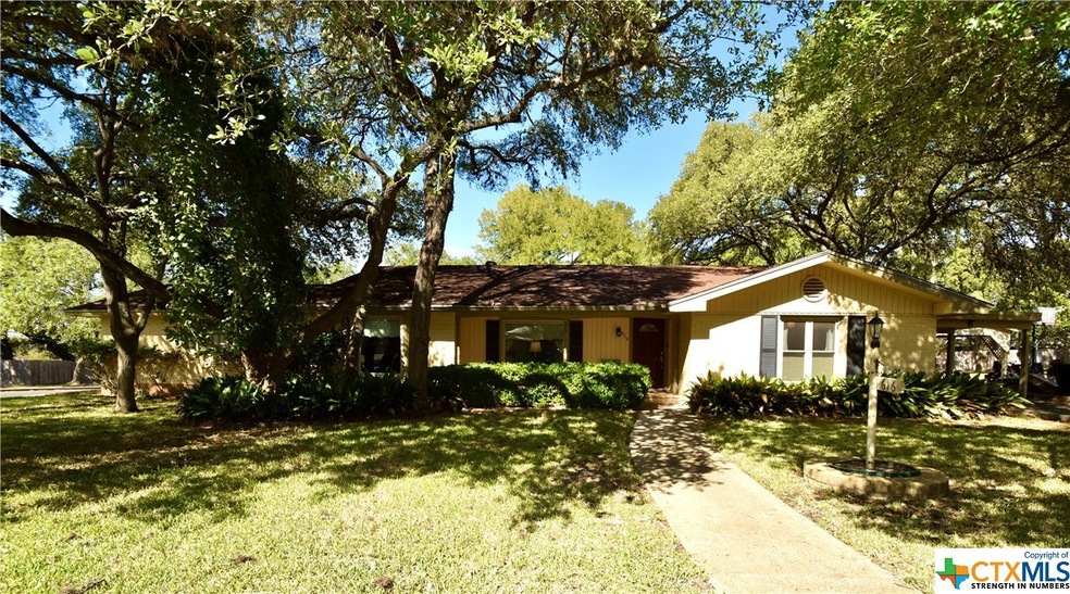 616 Dale St, San Marcos, TX 78666 - photo 1