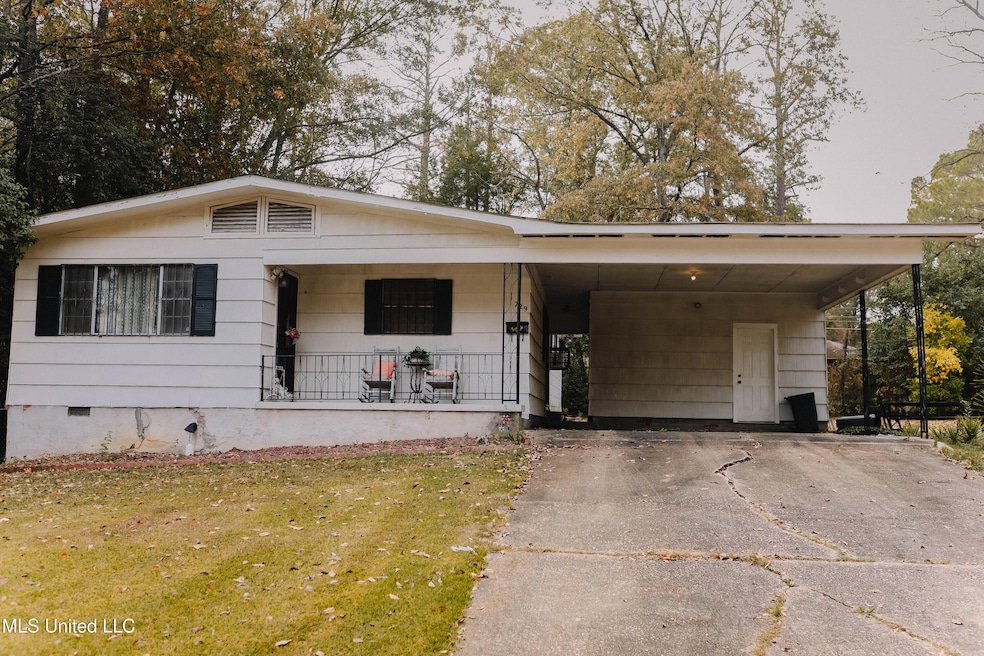729 Heather Ln, Jackson, MS 39206 - photo 1