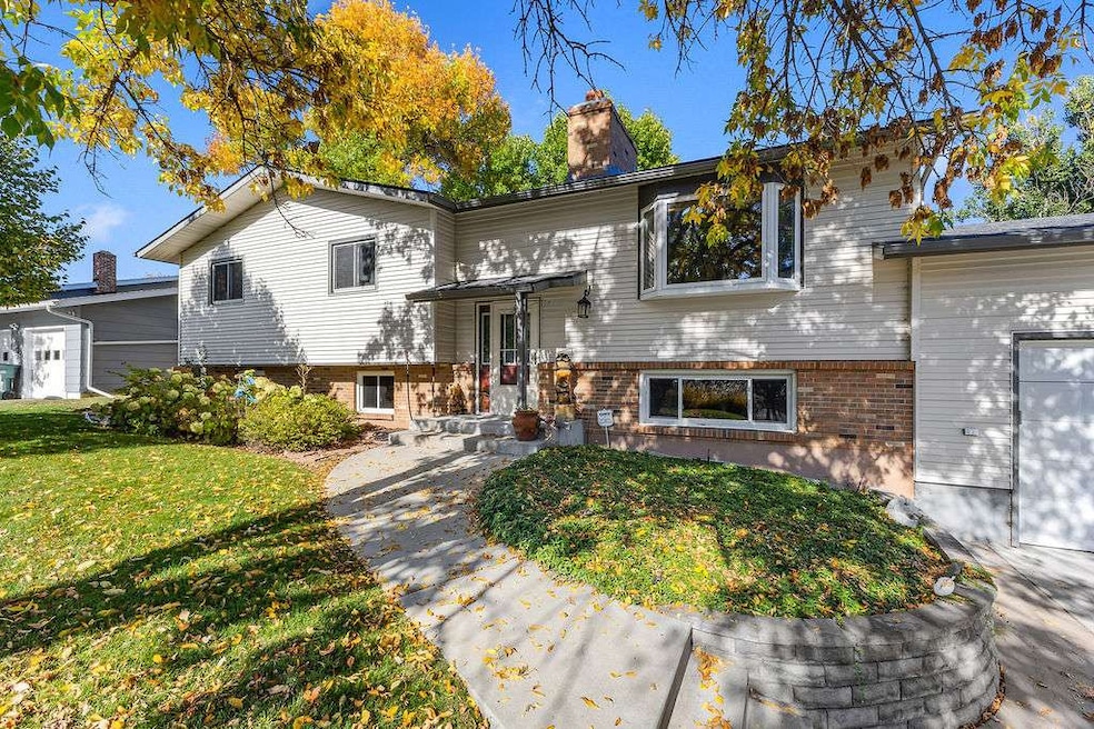 1029 Nutter Blvd, Billings, MT 59105 - photo 1