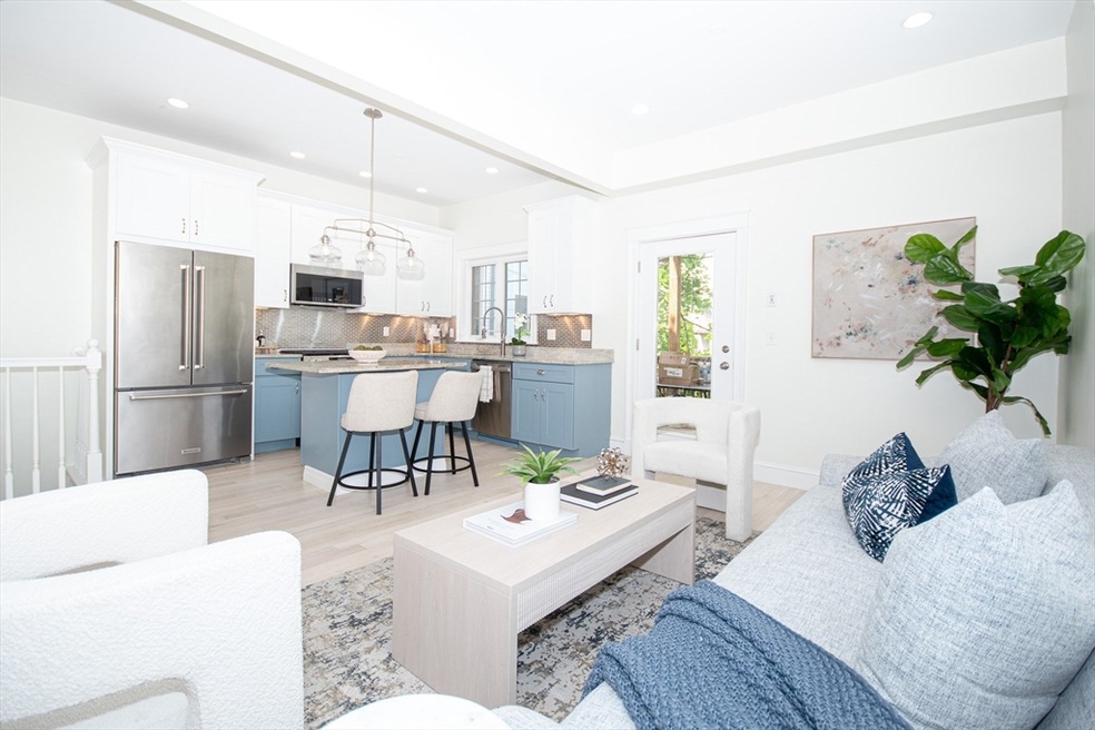 590 E 3rd St unit 1, Boston, MA 02127 - photo 1