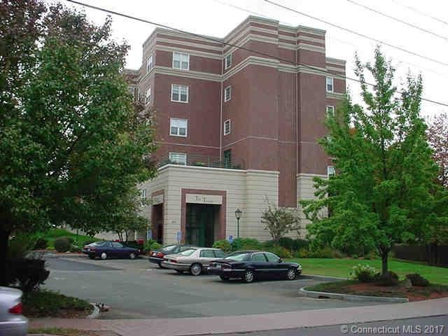 49 Rose St unit 401, Branford, CT 06405 - photo 1